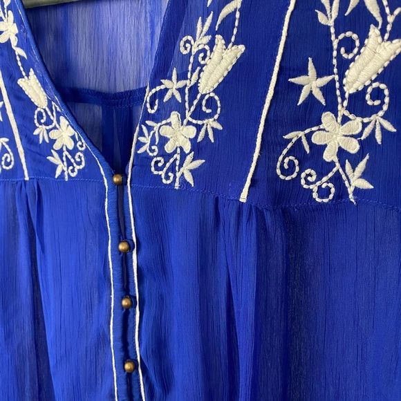 Alloy Apparel, Long sleeve sheer blouse. - Picture 4 of 5